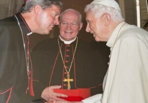 230101 Mutsaerts bij BXVI V2